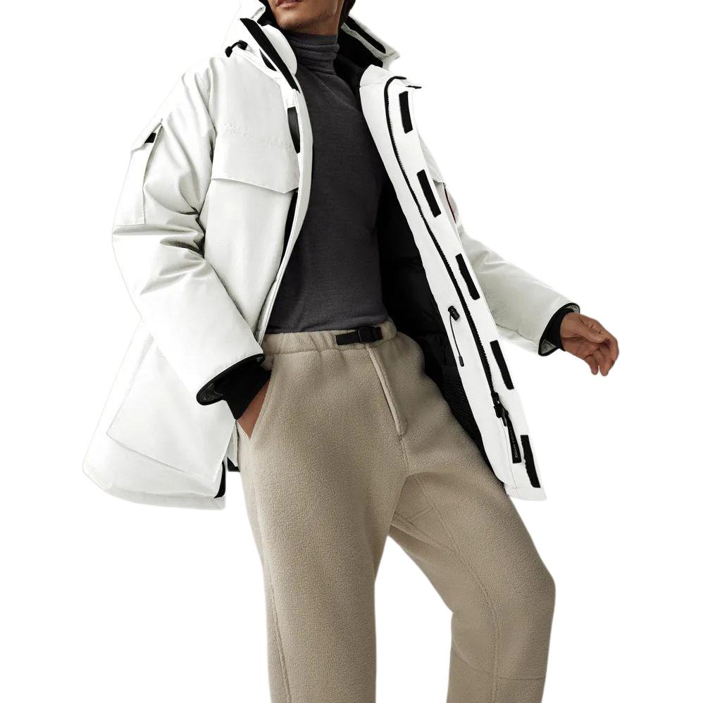 Shop Abrigo Unisex Impermeable y Cortavientos Blanco Canada Goose Expedition Red Label. 2051M-433