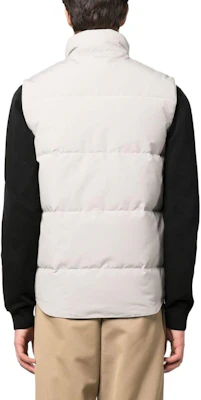 Canada Goose Freestyle FW22 Rompi Logo Tahan Air Limestone Unisex. 4154M4-32 Purchase Canada Goose Freestyle FW22 Rompi Logo Tahan Air Limestone Unisex. 4154M4-32