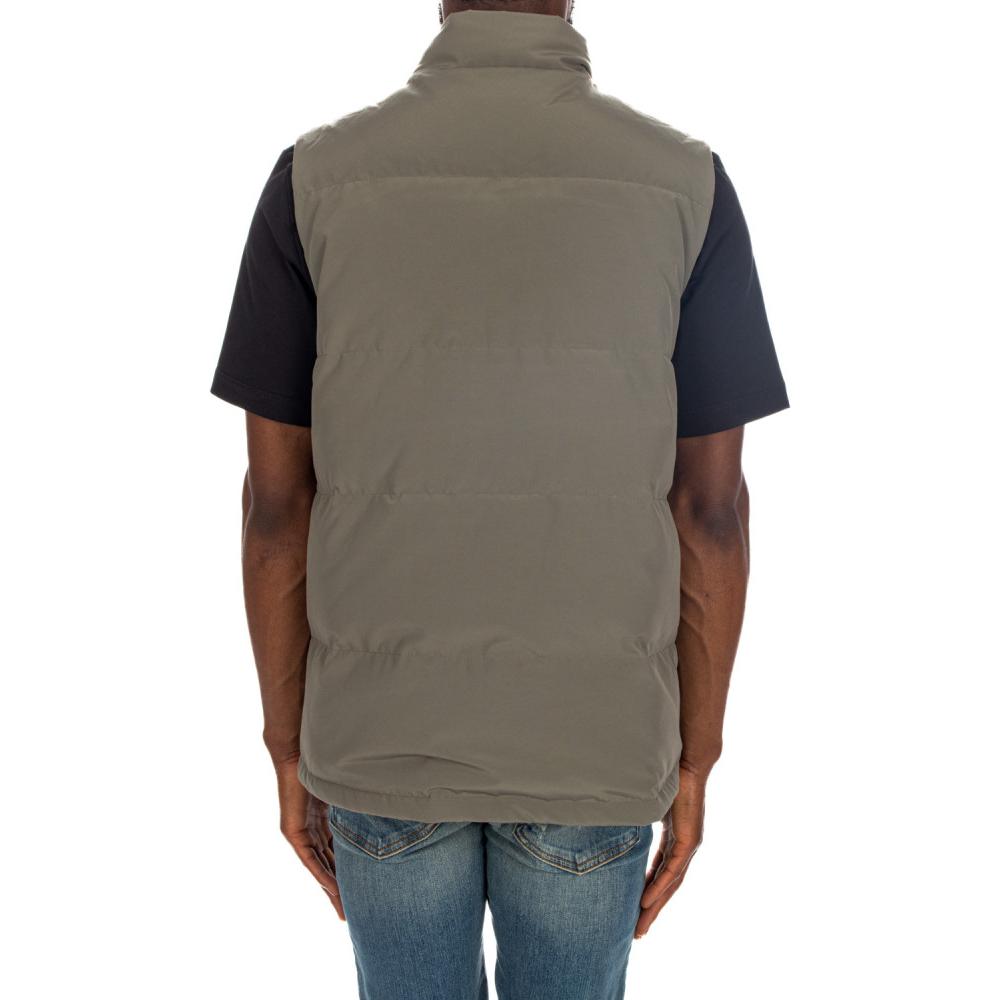 Shop 加拿大鹅 Freestyle 红标棕色轻便防水男女羽绒马甲. 2054M-852