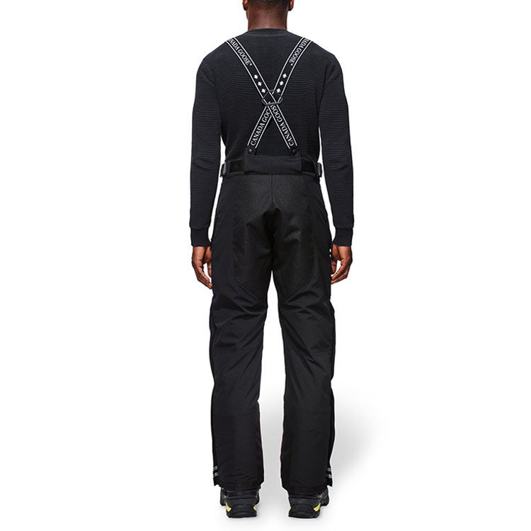 Shop Canada Goose FW21 Pantalones Bib Tundra Logo Workwear Negro Hombre. 4811M61