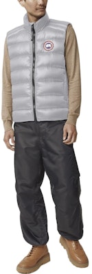 加拿大鹅 FW22 Crofton 银桦轻量羽绒马甲 男女同款。 2229M-200 Shop 加拿大鹅 FW22 Crofton 银桦轻量羽绒马甲 男女同款。 2229M-200