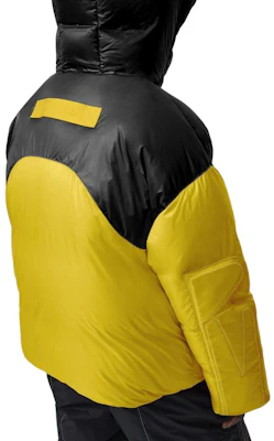 加拿大鵝 FW23 CG 圖章拼色連帽羽絨外套 黃色 男女款 1122MPM-1391 Details for 加拿大鵝 FW23 CG 圖章拼色連帽羽絨外套 黃色 男女款 1122MPM-1391