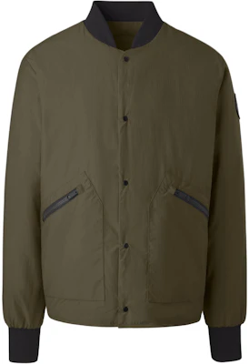 Canada Goose 黑標軍綠雙面穿羽絨飛行外套 男女款 3599MB-49 Lookbook Canada Goose 黑標軍綠雙面穿羽絨飛行外套 男女款 3599MB-49