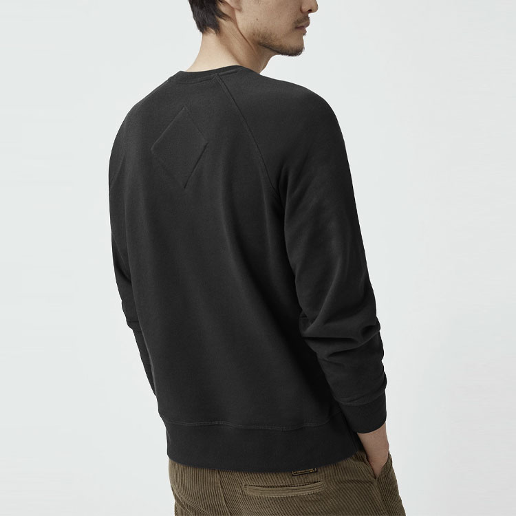 Purchase Canada Goose Huron FW21 Logo Crewneck Sweatshirt Hitam. 7400M-61