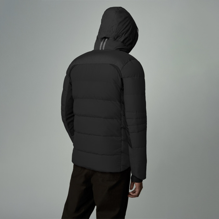 Shop カナダグース ハイブリッジ パファー 防水 反射 ジャケット ユニセックス ブラック 2742M-61