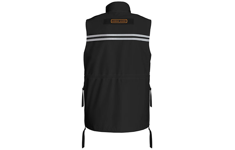 Lookbook 加拿大鵝Journey系列紅標黑色背心男女多口袋保暖設計 9507M-61
