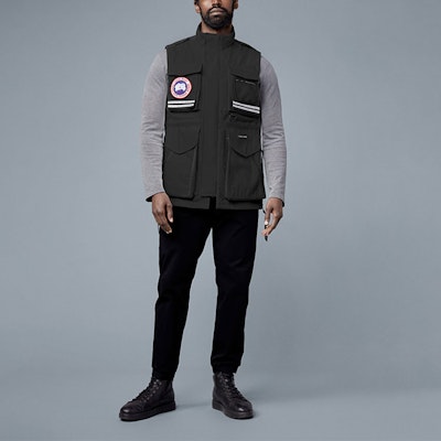 加拿大鵝Journey系列紅標黑色背心男女多口袋保暖設計 9507M-61 Purchase 加拿大鵝Journey系列紅標黑色背心男女多口袋保暖設計 9507M-61