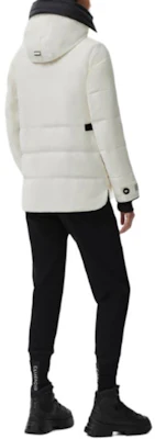 加拿大鵝Lyndale FW24黑標可拆帽羽絨外套女款白色 3824WB-433 Lookbook 加拿大鵝Lyndale FW24黑標可拆帽羽絨外套女款白色 3824WB-433