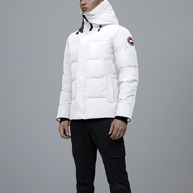 Lookbook Canada Goose MacMillan Jaket Waterproof Label Merah Putih Unisex. 3804M-433