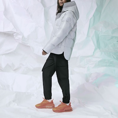 カナダグース マクミラン ショート リフレクティブ パファージャケット シルバー ユニセックス 冬用 3827MCN-108 Shop カナダグース マクミラン ショート リフレクティブ パファージャケット シルバー ユニセックス 冬用 3827MCN-108