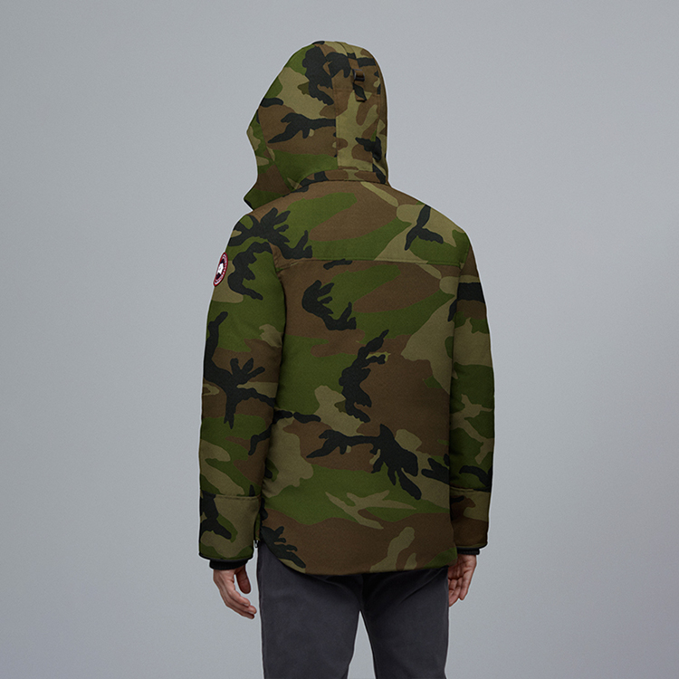Details for Canada Goose Maitland Multi-Pocket Hooded Down Jacket Winter Classic Camo 4550M-316