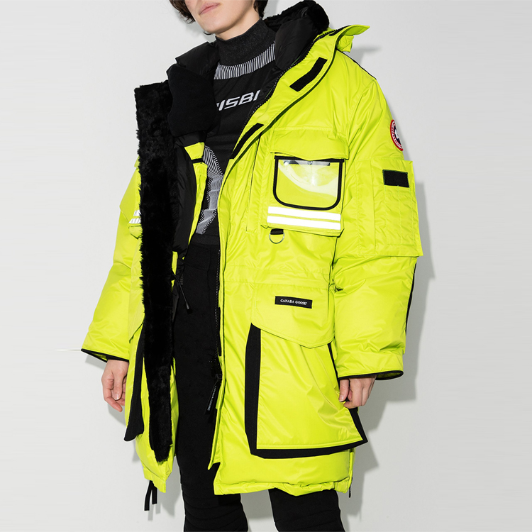 Shop Canada Goose Snow Mantra Northern Lights Parka - Unisex Hijau Apel 9501USMU-179