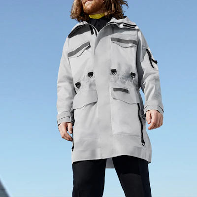 加拿大鹅 SS21 Resolute 男士灰色标志印花夹克 3591MX-291 Shop 加拿大鹅 SS21 Resolute 男士灰色标志印花夹克 3591MX-291