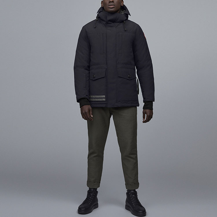 Lookbook Canada Goose Toronto Series FW22 Black 3-in-1 Down Jacket with Detachable Design 1049M-381
