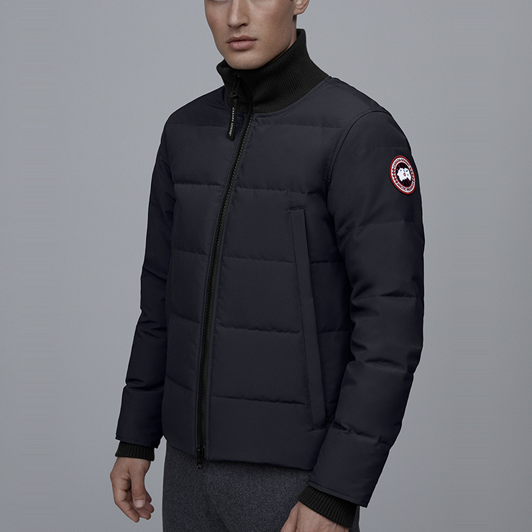 Lookbook Canada Goose Woolford Jaket Quilted Down Label Merah Navy Unisex Musim Dingin 3807M-67