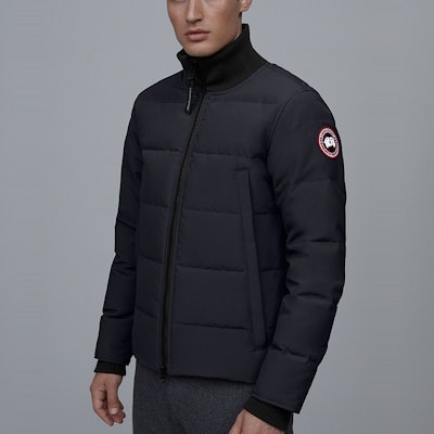 Canada Goose Woolford Jaket Quilted Down Label Merah Navy Unisex Musim Dingin 3807M-67 Lookbook Canada Goose Woolford Jaket Quilted Down Label Merah Navy Unisex Musim Dingin 3807M-67