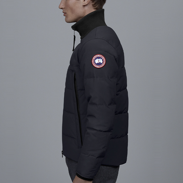 Shop Canada Goose Woolford Jaket Quilted Down Label Merah Navy Unisex Musim Dingin 3807M-67