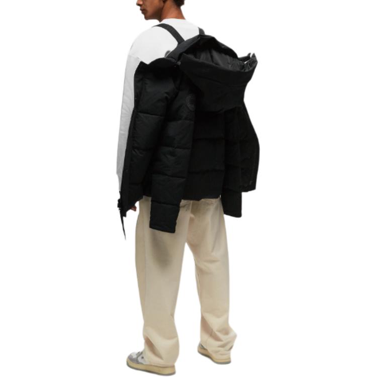 Shop Canada Goose Wyndham 黑標防水羽絨外套 黑色 男女適用 2048MB2-61