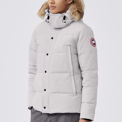 加拿大鵝 Wyndham 短版羽絨外套 銀白色 修身連帽羽絨夾克 3808M-200 Lookbook 加拿大鵝 Wyndham 短版羽絨外套 銀白色 修身連帽羽絨夾克 3808M-200