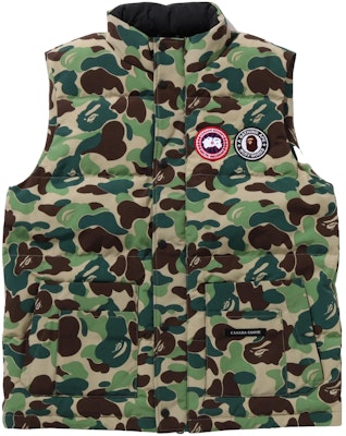 Canada Goose x BAPE FW23 Camo Vest Hijau Unisex dengan Logo Depan. 2054MBE-1118 Order Canada Goose x BAPE FW23 Camo Vest Hijau Unisex dengan Logo Depan. 2054MBE-1118