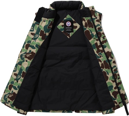 Canada Goose x BAPE FW23 Camo Vest Hijau Unisex dengan Logo Depan. 2054MBE-1118 Shop Canada Goose x BAPE FW23 Camo Vest Hijau Unisex dengan Logo Depan. 2054MBE-1118