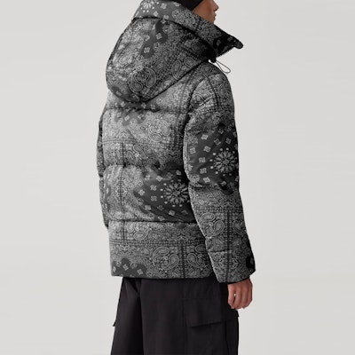 加拿大鹅 x CONCEPTS FW23 男女同款佩斯利连帽羽绒服燧石黑 2252UCN-1382 Shop 加拿大鹅 x CONCEPTS FW23 男女同款佩斯利连帽羽绒服燧石黑 2252UCN-1382