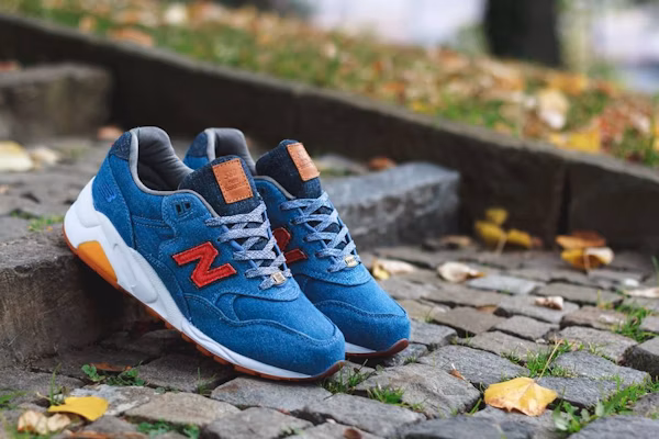 Buy Capsule x New Balance 580 Canadian Tuxedo MT580CBU Novelship