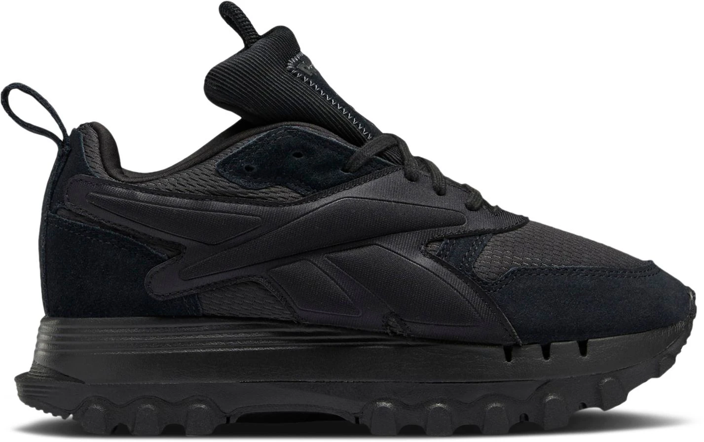 cardi-b-x-reebok-classic-leather-v2-triple-black