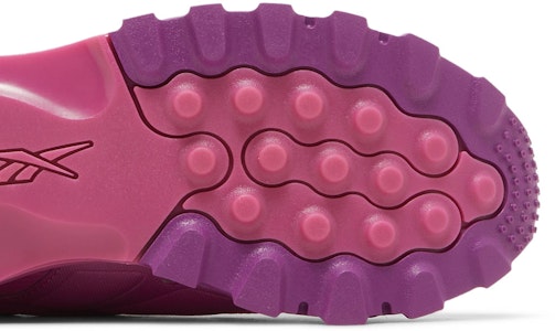 (W) Cardi B×Reebok CL V2 ウルトラベリー (Kādi B×Rībbokku CL V2 Urutoraberī) GW8875 Purchase (W) Cardi B×Reebok CL V2 ウルトラベリー (Kādi B×Rībbokku CL V2 Urutoraberī) GW8875