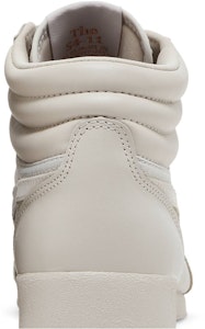 (W) Cardi B x Reebok Freestyle High 'Moonstone Boulder Grey' Sepatu Wanita GV6614 Sizing (W) Cardi B x Reebok Freestyle High 'Moonstone Boulder Grey' Sepatu Wanita GV6614