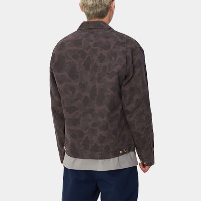 カーハート WIP FW24 ダックデトロイトジャケット ブラウン 長袖 ジッパーポケット付き I034281-2MR-GD Sizing カーハート WIP FW24 ダックデトロイトジャケット ブラウン 長袖 ジッパーポケット付き I034281-2MR-GD