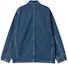 Lookbook Carhartt WIP OG Chore Coat Azul Primavera Chaqueta Denim Lavada Manga Larga I031896-01-06