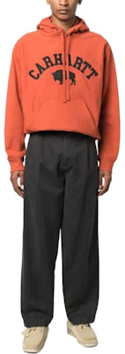 Carhartt WIP Hoodie Logo Sulam Warna Oren I0314091-ER-XX Lookbook Carhartt WIP Hoodie Logo Sulam Warna Oren I0314091-ER-XX