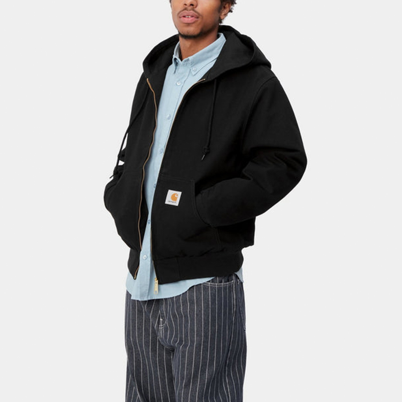 Sizing 칼하트 WIP SS24 액티브 자켓 블랙 후드 집업 롱슬리브 자켓. I032939-89-01