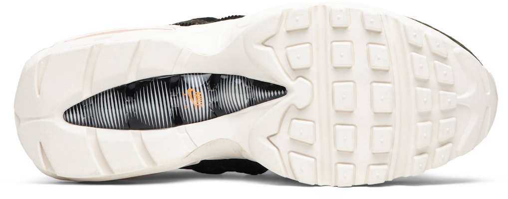 칼하트 WIP x 나이키 에어맥스 95 "카모" AV3866-001 Shop 칼하트 WIP x 나이키 에어맥스 95 "카모" AV3866-001