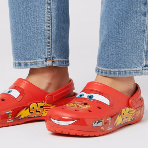 Cars x Crocs Classic Clog 'Lightning McQueen' - Kereta x Crocs Classic Clog 'Lightning McQueen' 205759-610 Order Cars x Crocs Classic Clog 'Lightning McQueen' - Kereta x Crocs Classic Clog 'Lightning McQueen' 205759-610