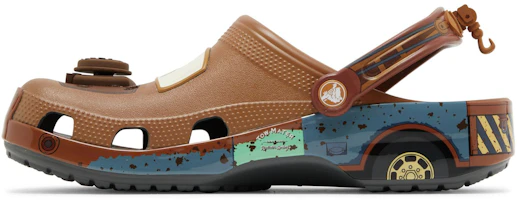 Shop 《Cars》x Crocs 經典洞洞鞋 'Mater' 209371-0DA