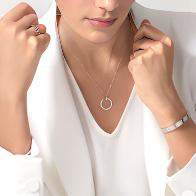 까르띠에 저스트 앵 끌루 18K 화이트 골드 다이아몬드 네일 목걸이 커플 디자인 B3046900 Details for 까르띠에 저스트 앵 끌루 18K 화이트 골드 다이아몬드 네일 목걸이 커플 디자인 B3046900