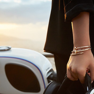 卡地亞Juste un Clou系列 K金釘子設計情侶款手鐲 B6048217 Details for 卡地亞Juste un Clou系列 K金釘子設計情侶款手鐲 B6048217