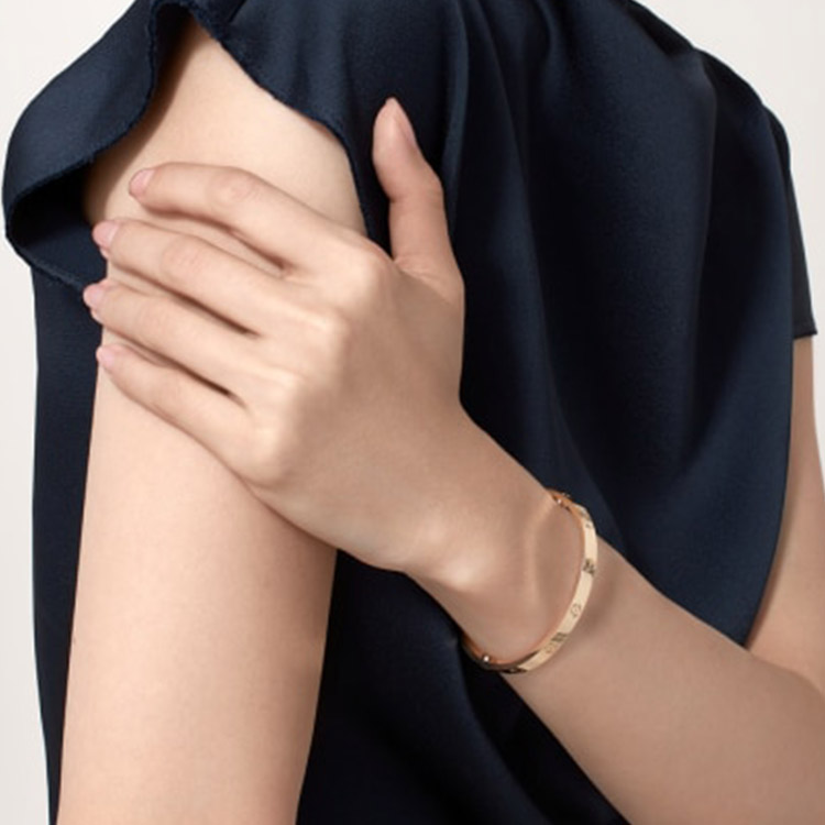 Sizing Cartier LOVE系列 18k金手鐲 情侶款簡約時尚黃金手環 B6067517