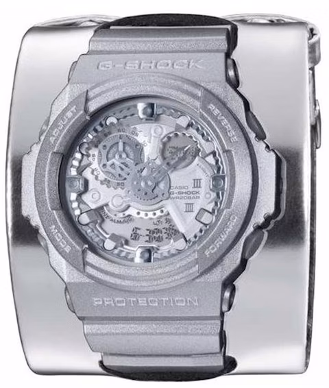 casio-g-shock-x-maison-martin-margiela-love-ga-300