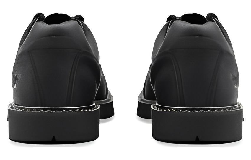 Lookbook CAT 블랙 앵클 아웃도어 부츠 (CAT Black Ankle Outdoor Boots) P110626M1BMC09