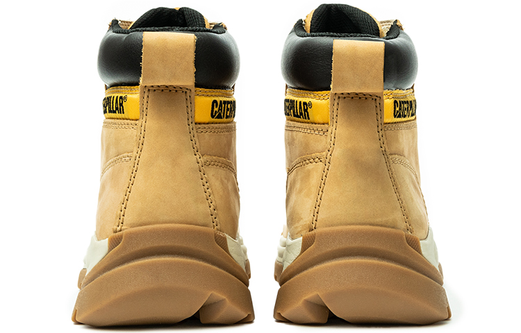 Shop CAT 经典工装靴 "黄色" P723277K3GFC25