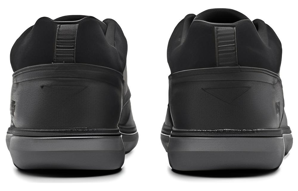 Lookbook CATロー ブラック (CAT Low Black) P725216M1KMC09