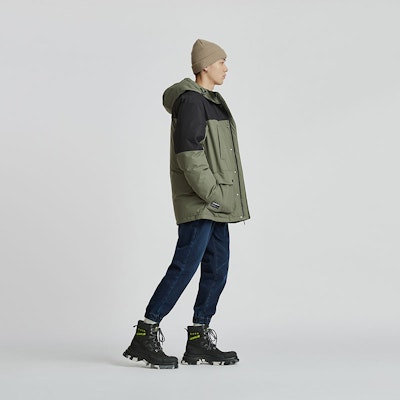 Jaket Hoodie Pria CAT Multi-Pocket dengan Logo. CM3DWT47081 Details for Jaket Hoodie Pria CAT Multi-Pocket dengan Logo. CM3DWT47081