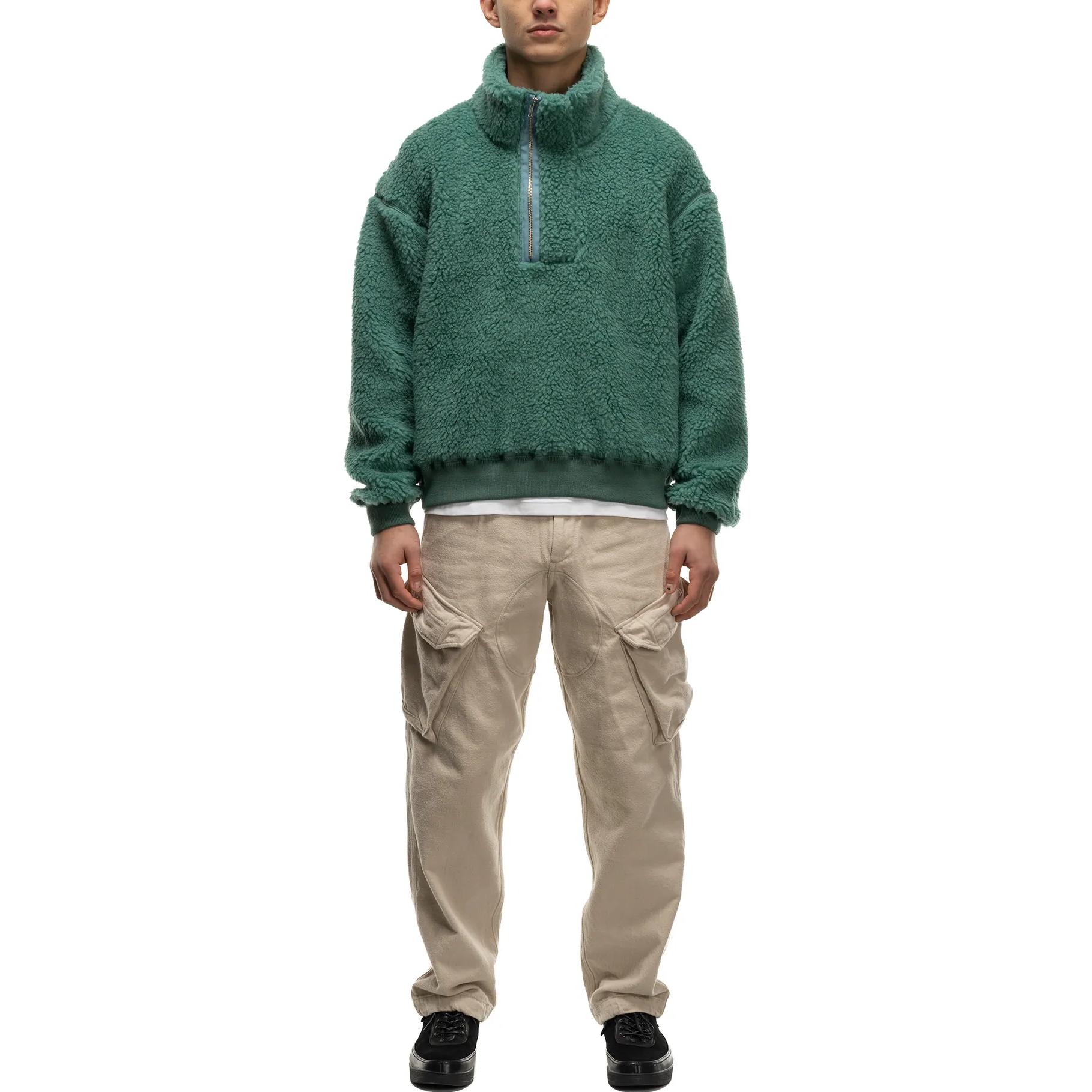 Lookbook Cav Empt SS23 綠色半拉鏈衛衣附簡約標誌貼章款式。 CES22CS25
