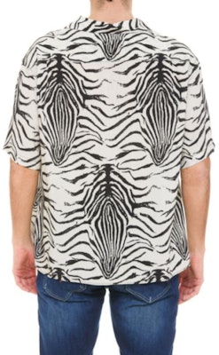 CELINE Kemeja Lengan Pendek Corak Zebra Putih 2C517346Q-05IN Shop CELINE Kemeja Lengan Pendek Corak Zebra Putih 2C517346Q-05IN