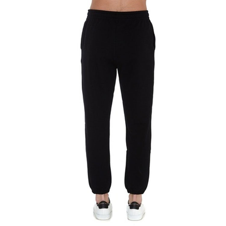 Purchase CELINE 字母印花運動針織長褲 黑色 2Z056052H-38AW