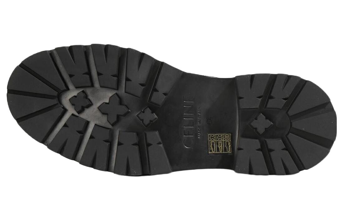 Shop CELINE Bulky 'Kulit Anak Lembu Hitam Mengkilap dengan Sol Stud' 345983579C.38NO