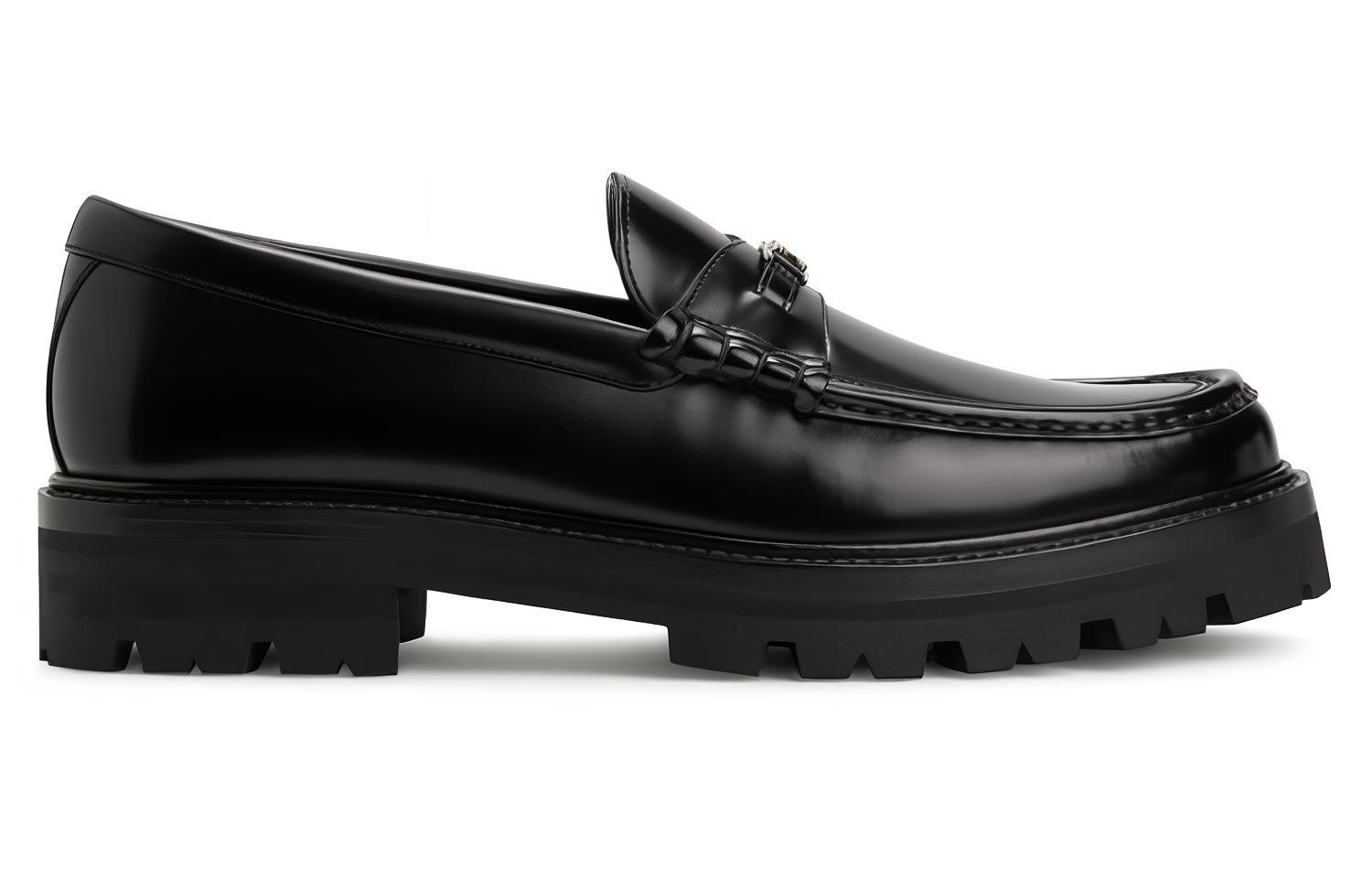 Lookbook CELINE Loafer Triomphe Chunky Negro 346563602C.38NO